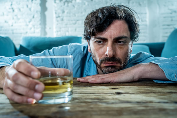 how can i help employees with an alcohol or drug problem?